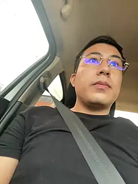 andrewmhilton  online show from March 20, 2025, 3:47 pm