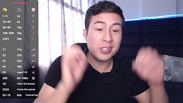 andrewmhilton  online show from September 15, 2025, 5:13 pm