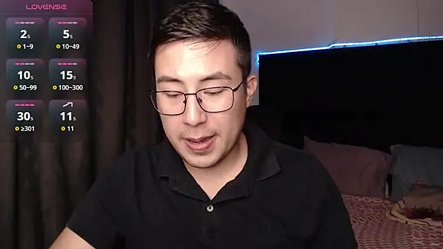 andrewmhilton  online show from February 2, 2026, 5:39 am