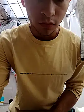 Emir Hassam online show from December 24, 2024, 5:02 pm