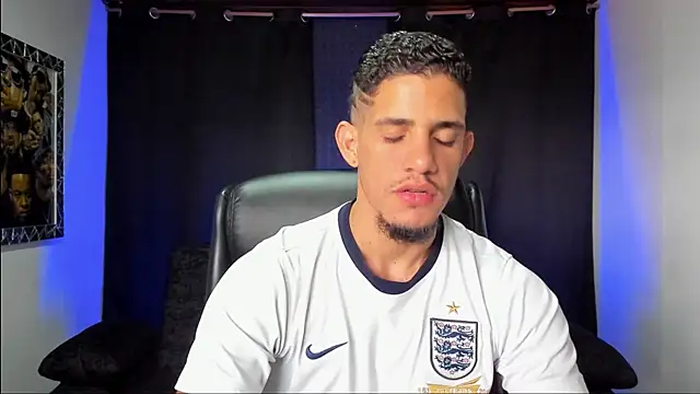 jhonnysnow17 online show from March 22, 2026, 6:44 pm