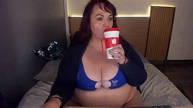 megan dreamsss online show from November 5, 2025, 12:32 am