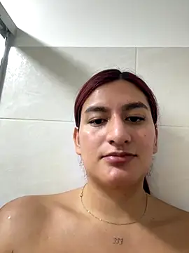 Snapshot of ari_artis chatting on November 12, 2025, 4:57 am ari artis online show from November 12, 2025, 4:57 am