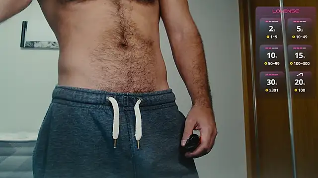 Snapshot of cutehairymacho chatting on November 3, 2025, 11:44 am cutehairymacho online show from November 3, 2025, 11:44 am