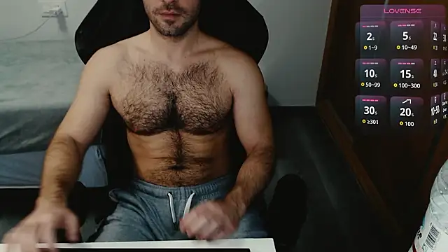 Snapshot of cutehairymacho chatting on February 10, 2026, 5:17 pm cutehairymacho online show from February 10, 2026, 5:17 pm