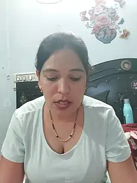 Snapshot of Poojabhabi101 chatting on June 23, 2026, 8:23 am Poojabhabi101 online show from June 23, 2026, 8:23 am