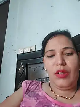 Snapshot of Poojabhabi101 chatting on July 7, 2026, 5:54 am Poojabhabi101 online show from July 7, 2026, 5:54 am