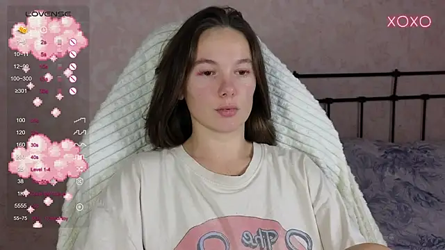 lil luna x online show from October 8, 2025, 8:50 pm