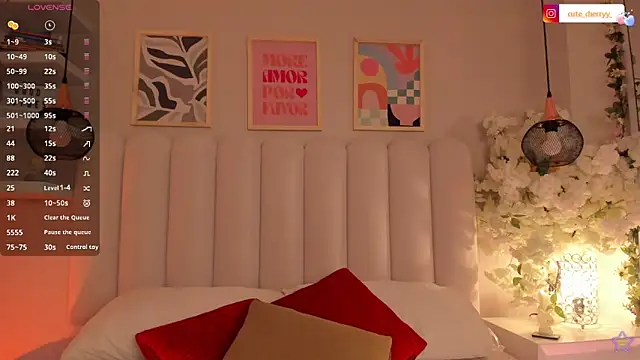 cute  cherry  online show from March 1, 2026, 12:18 pm