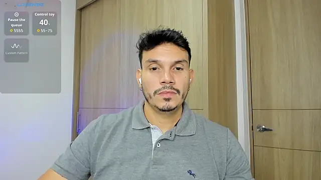 Snapshot of alejandro_stark chatting on October 1, 2025, 11:11 pm alejandro stark online show from October 1, 2025, 11:11 pm