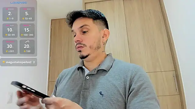 Snapshot of alejandro_stark chatting on November 7, 2025, 1:27 am alejandro stark online show from November 7, 2025, 1:27 am