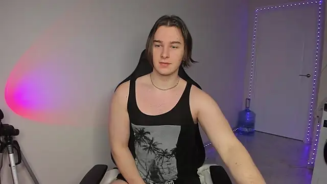 Snapshot of Vincent_Strong chatting on January 12, 2025, 7:53 am Vincent Strong online show from January 12, 2025, 7:53 am