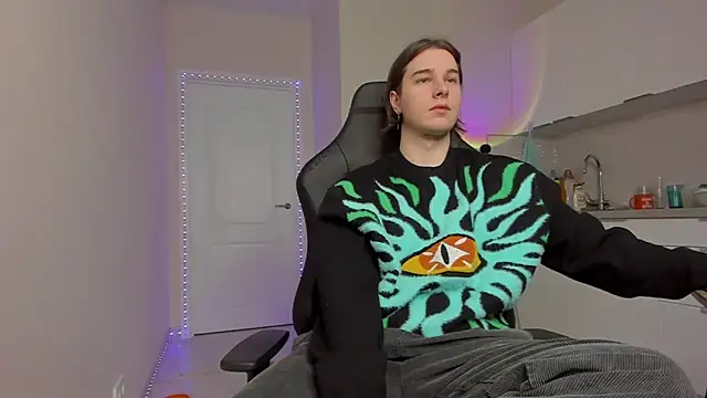 Snapshot of Vincent_Strong chatting on February 26, 2025, 7:42 am Vincent Strong online show from February 26, 2025, 7:42 am