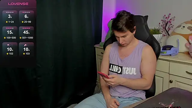 Snapshot of Vincent_Strong chatting on September 27, 2025, 12:10 pm Vincent Strong online show from September 27, 2025, 12:10 pm