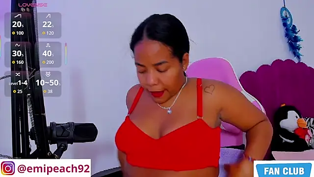 Snapshot of samanthaabloom chatting on April 21, 2026, 2:37 am samanthaabloom online show from April 21, 2026, 2:37 am