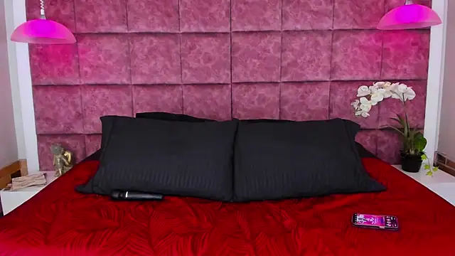 Taly Fox online show from October 9, 2025, 4:10 am