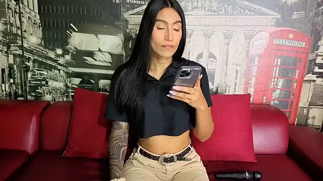 Taly Fox online show from March 4, 2026, 4:40 am