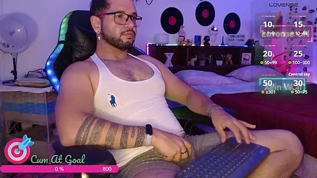 Xein WoIf online show from May 17, 2026, 3:15 am