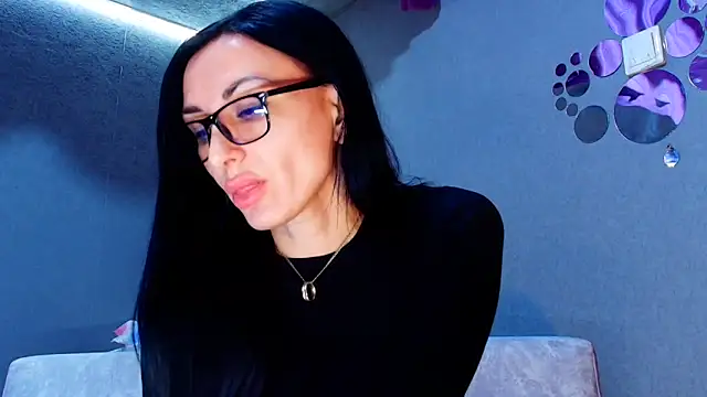 Snapshot of Siaconna chatting on March 3, 2026, 6:08 am Siaconna online show from March 3, 2026, 6:08 am