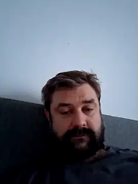 Benji89 online show from October 6, 2025, 3:53 pm