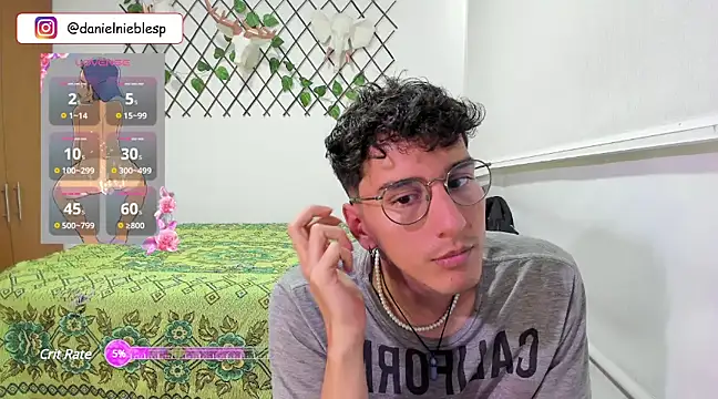 Snapshot of Jackson_Careyy chatting on February 22, 2025, 8:09 pm Jackson Careyy online show from February 22, 2025, 8:09 pm