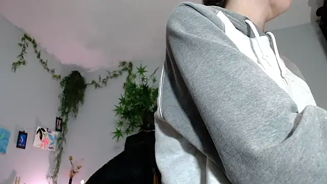 Snapshot of VickyJackson_ chatting on October 21, 2025, 7:25 pm VickyJackson online show from October 21, 2025, 7:25 pm