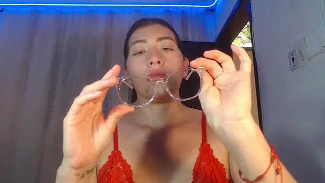 DaMikaela  online show from February 21, 2025, 6:48 pm