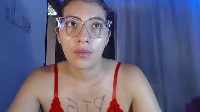 DaMikaela  online show from March 2, 2025, 5:36 pm