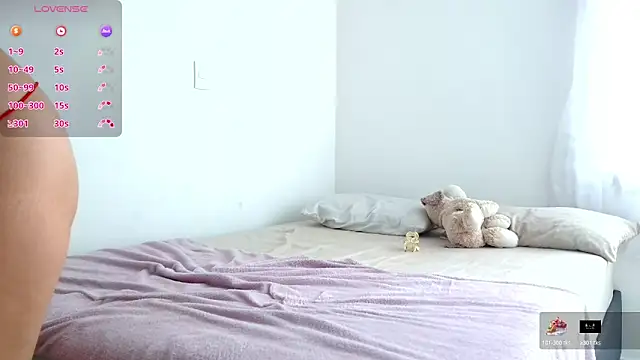 Ania jones online show from October 11, 2025, 8:40 pm