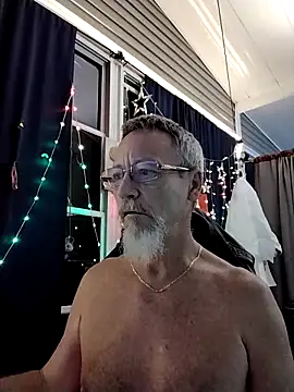 Snapshot of Daddysthick chatting on October 4, 2025, 2:31 am Daddysthick online show from October 4, 2025, 2:31 am