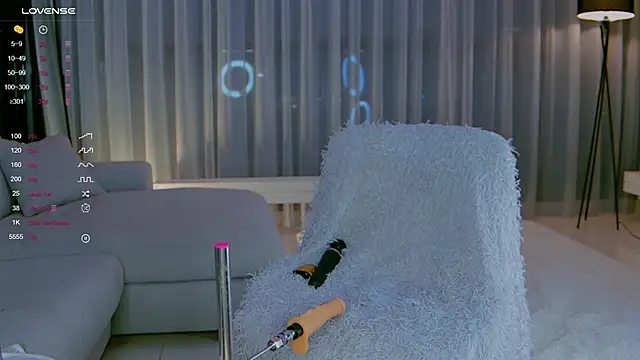 Nicole Greene  online show from December 6, 2024, 10:19 pm