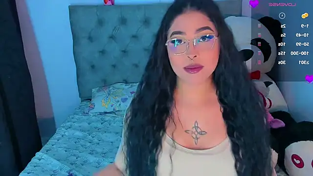 mabellfox online show from October 9, 2025, 8:34 am