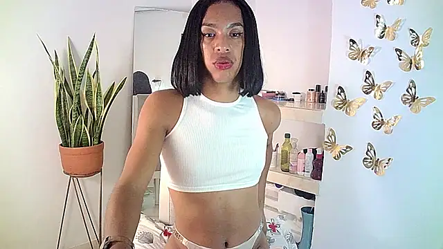 Snapshot of carmen14 chatting on February 25, 2025, 7:25 pm carmen14 online show from February 25, 2025, 7:25 pm