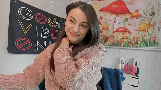 LovelyAzucena online show from December 22, 2025, 2:58 pm