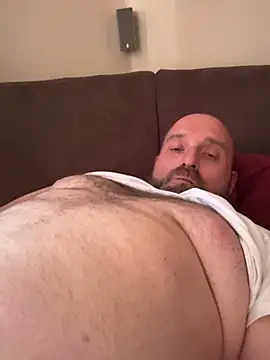 oli0000 online show from April 25, 2026, 11:02 am