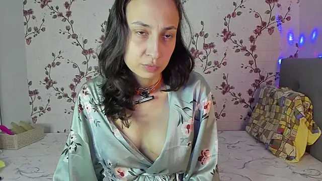 Alisagold90 online show from October 29, 2025, 11:23 am