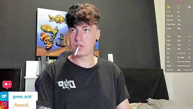 Green acid01 online show from April 7, 2026, 9:15 pm