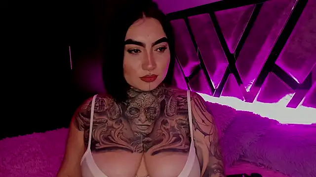 CloeeBeckam online show from February 20, 2025, 9:22 am