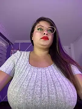 Snapshot of MiiaaJoness chatting on January 30, 2025, 2:58 pm MiiaaJoness online show from January 30, 2025, 2:58 pm