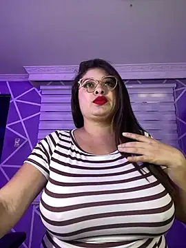 Snapshot of MiiaaJoness chatting on March 20, 2025, 2:53 pm MiiaaJoness online show from March 20, 2025, 2:53 pm