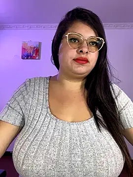 MiiaaJoness online show from December 5, 2025, 3:09 pm