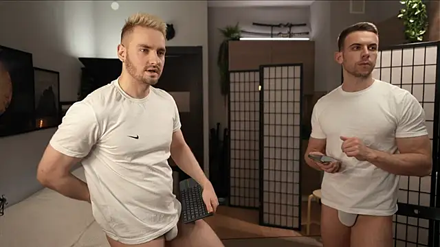 Snapshot of enjoy_me chatting on February 18, 2025, 4:16 pm enjoy me online show from February 18, 2025, 4:16 pm