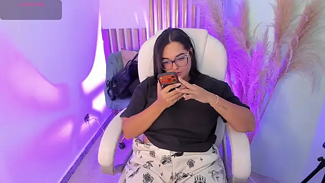 CelesteBrucee online show from January 9, 2026, 8:21 pm