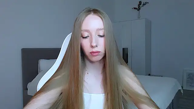 Luna insniity online show from October 21, 2025, 7:58 pm