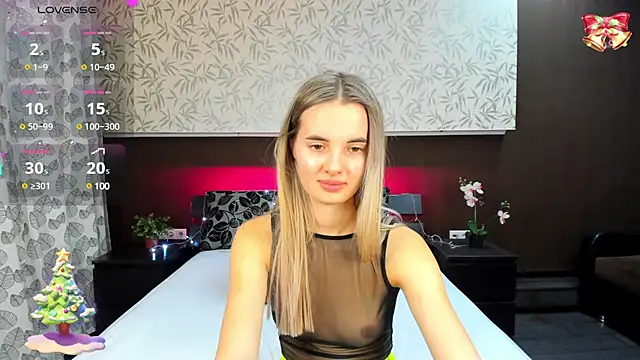 Snapshot of Donna_Evans chatting on January 9, 2025, 12:03 am Donna Evans online show from January 9, 2025, 12:03 am