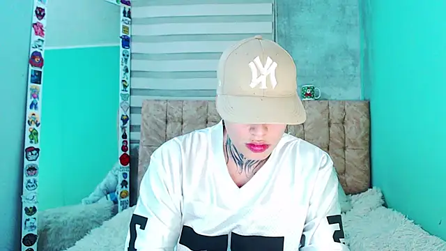  justinmoon2 online show from November 25, 2025, 4:23 am