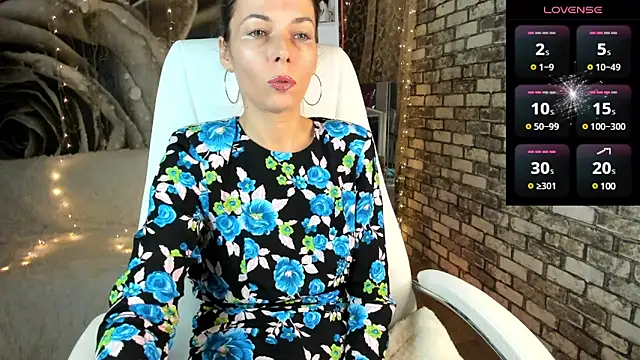 Eva Melow online show from December 4, 2024, 5:55 pm