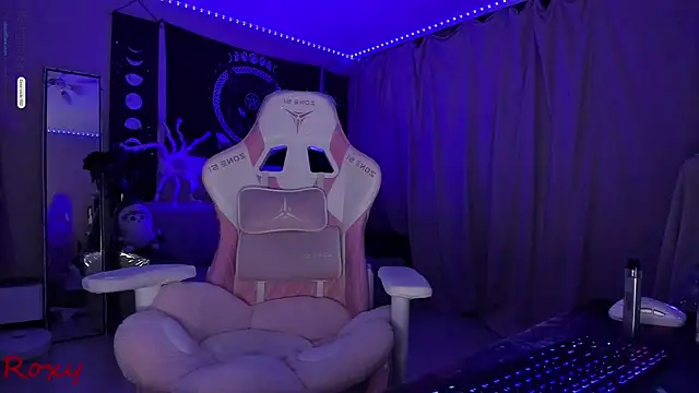 wet dream  online show from November 15, 2025, 10:15 pm