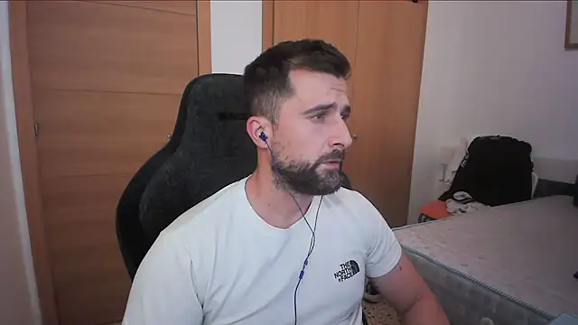 alex877x online show from October 8, 2025, 9:01 pm