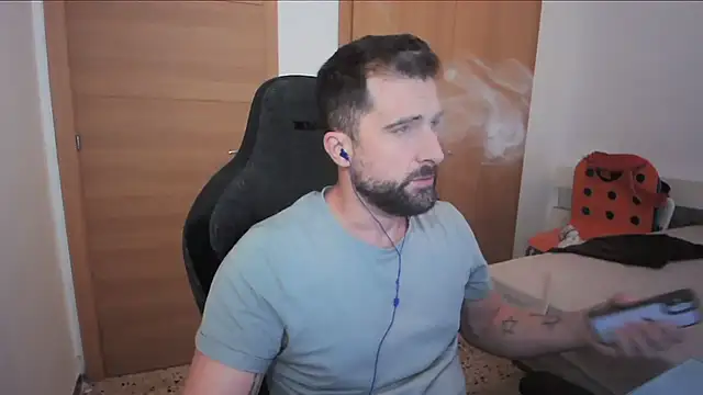 alex877x online show from October 10, 2025, 7:07 am